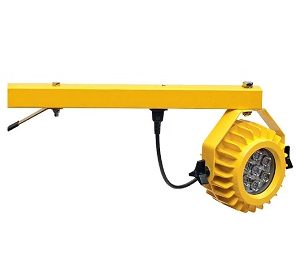 Heavy-Duty Double-Strut Dock Light - Cast Aluminum