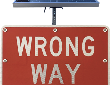 Economy Solar-Powered Flashing WRONG WAY Sign